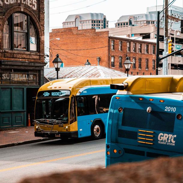 buses run on the street